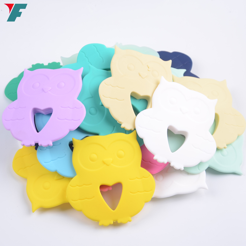 2017 custom funny baby chew toy food grade silicone teether toy