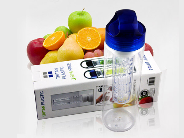 Top Selling 2018 Colorful Fruit Infuser Water Bottle Portable Filter Sport Bottle with Lid 17