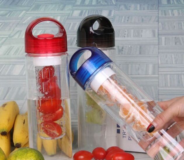 750ml double wall fruit infuser tumbler acrylic bottle with removable insert