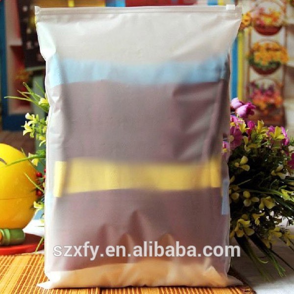  High Quality Frosted plastic zipper bag 3