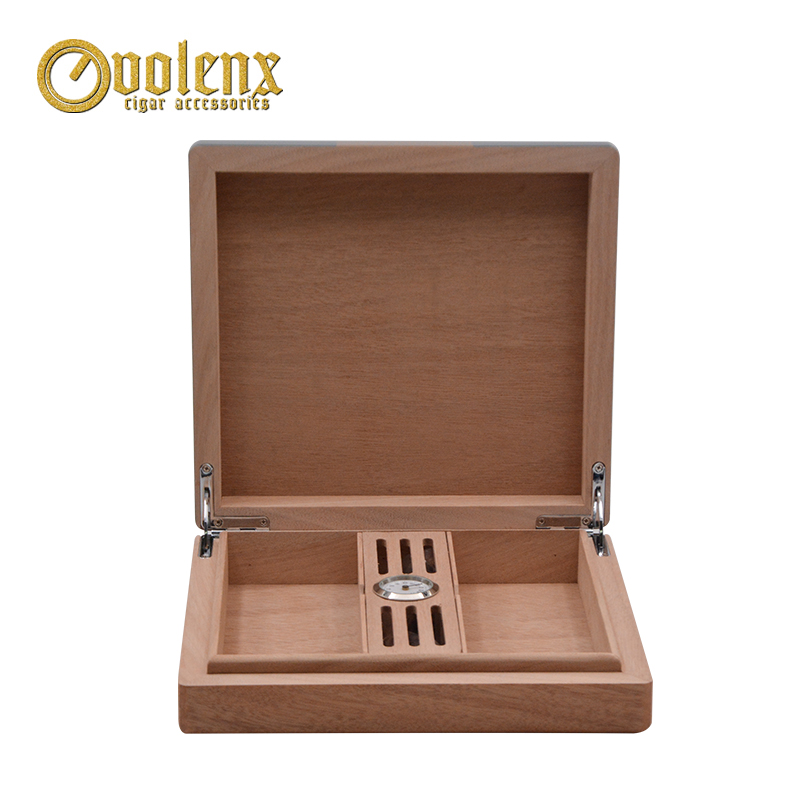 Custom Made Mahogany Wood Cigar Box For Sale 3