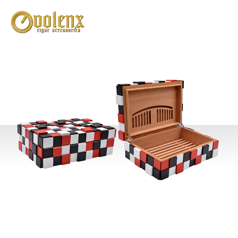2018 Rubik's cube shape wooden modern cigar humidor for sale