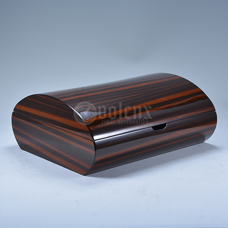 2017 High Glossy wholesale wooden cigar humidor