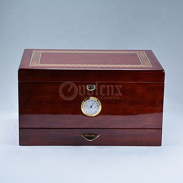 Custom Wooden Red High Gloss Cigar Packaging Box