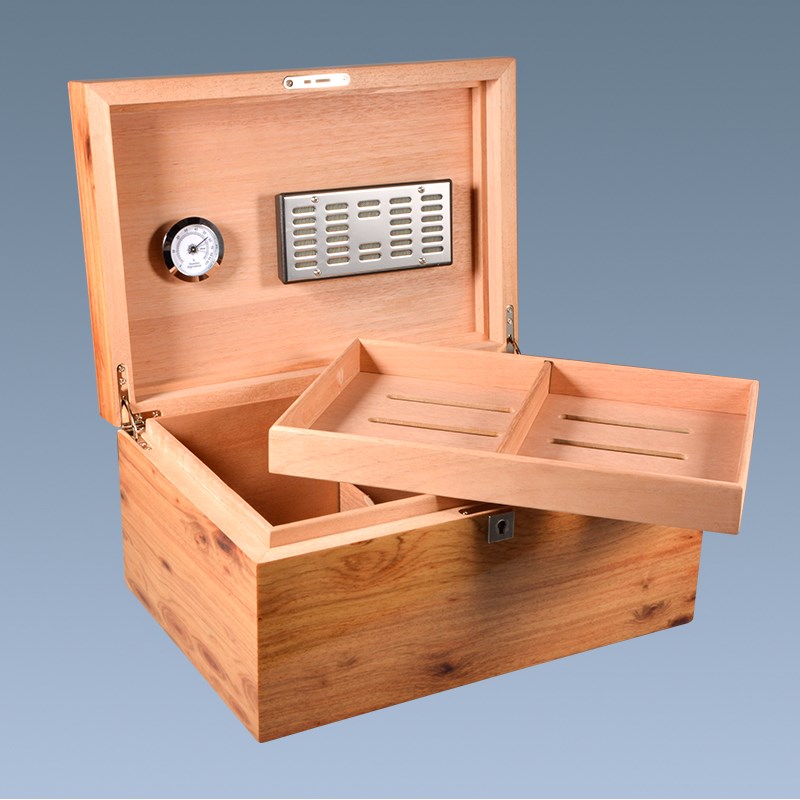 High-End Popular Design Large Capacity Manning Wooden Cigar Humidor 3