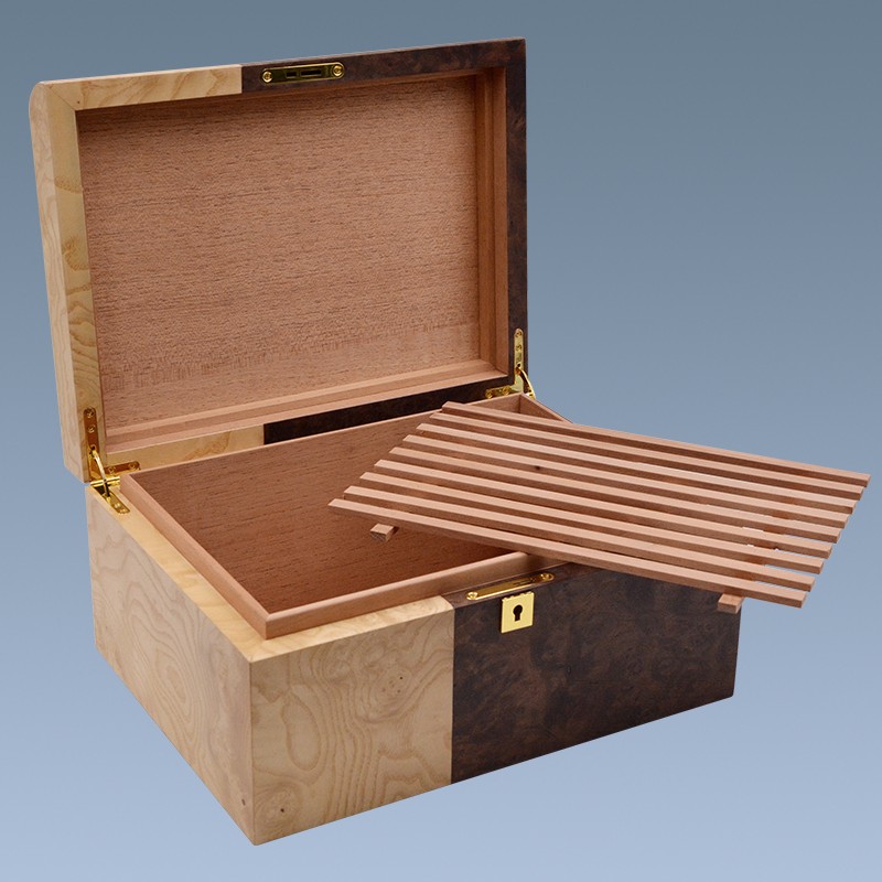 Wooden Cigar Humidor 3
