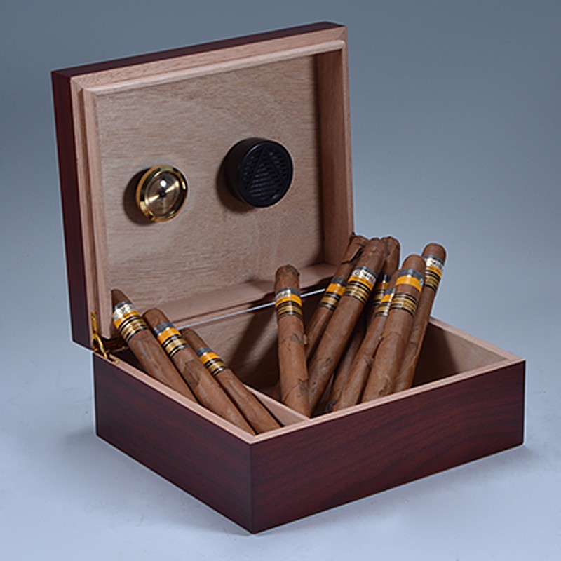 Spanish Cedar Cigar Box 3