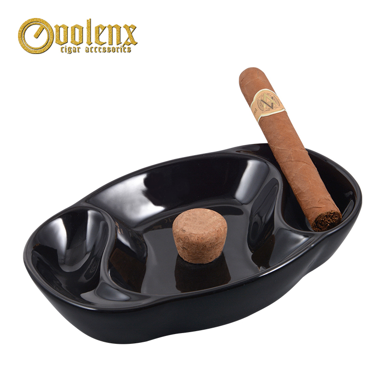 Wholesale premium gold ceramics square cigar ashtray 11