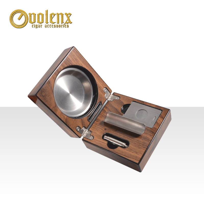 Customized logo with cigar accessories glossy cigars ashtray wood outdoor foldable ashtrays