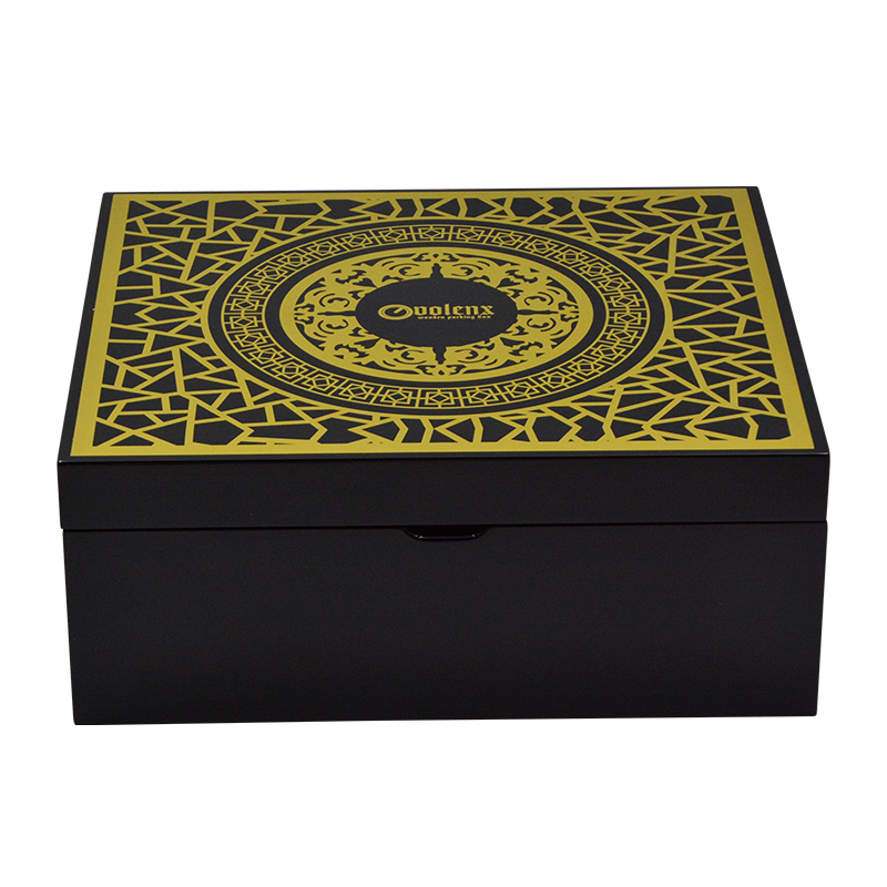 Matt 3 perfume bottles black custom gold Logo perfume box wooden gift box