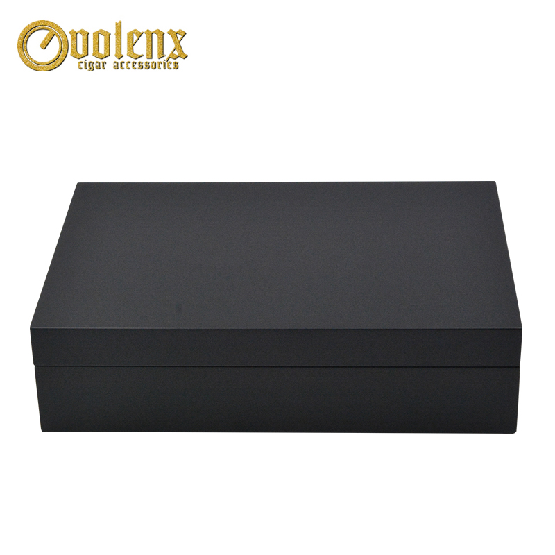 Custom Luxury Wooden Black Perfume Packaging Box 7