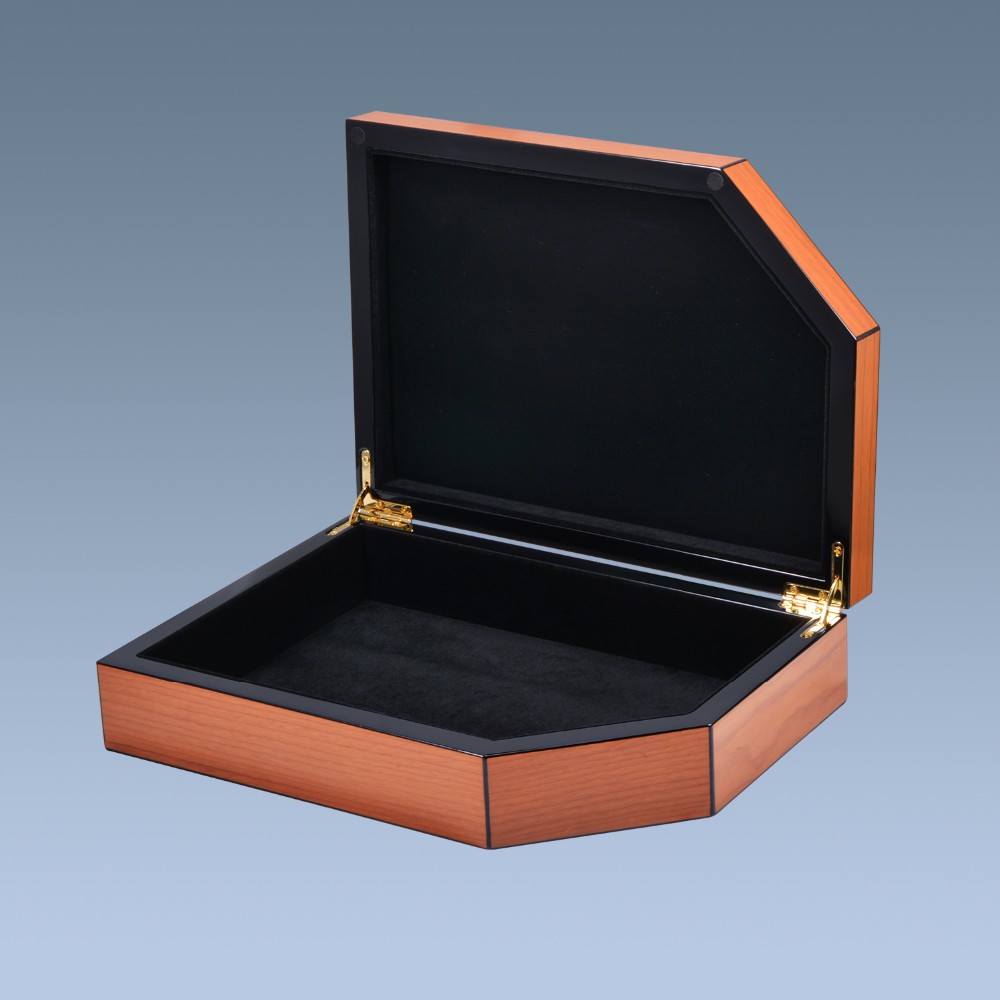Luxury high end lacquer wooden storage box 17