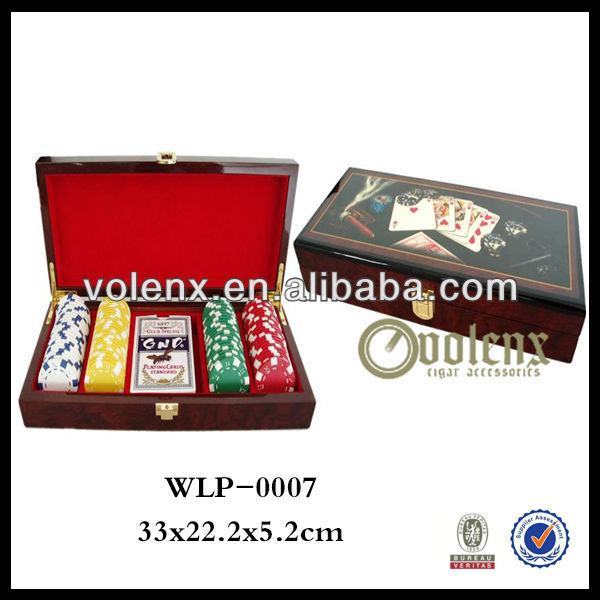 Professional Clear Glass Top 500pcs Poker Set in Wooden Box WLP-0007 Details
