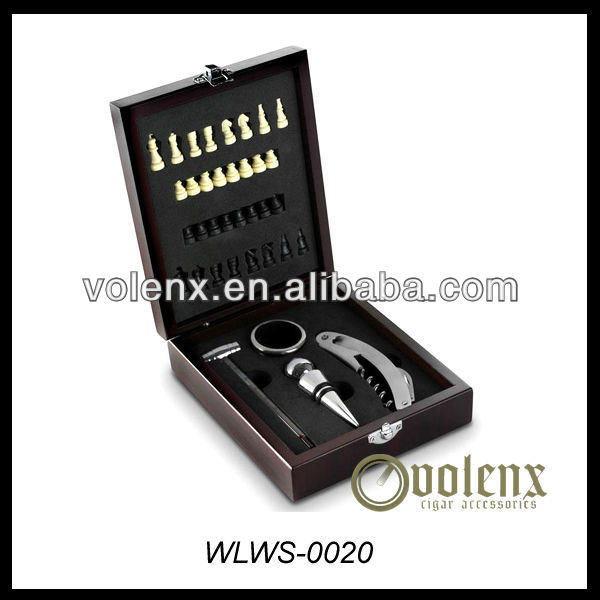 Hot-selling New Design Chinese chess set wooden wine box set 13