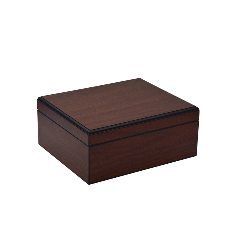 wooden cigar box with humidifier WLH-0033-2 Details 10