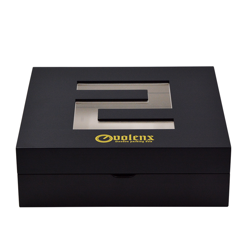 Custom Decorative Luxury Perfume Packaging Boxes With Gold Stamping Logo 2