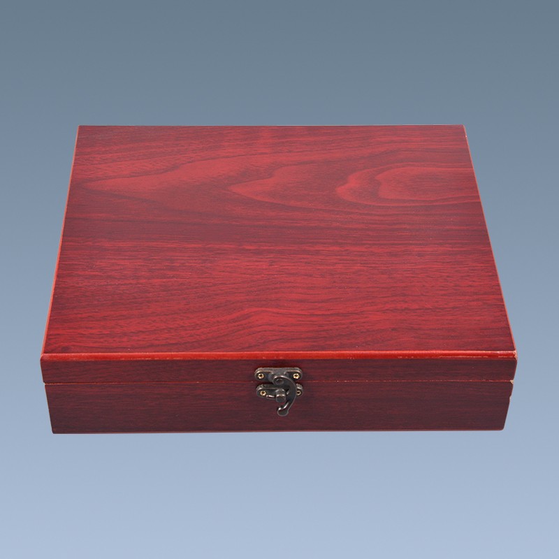 High Quality Antique Dark Red Gift Box Wine Accessories Gift Sets 8