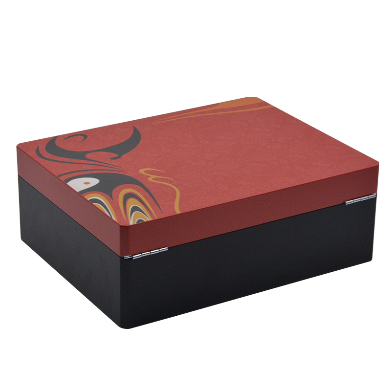 wooden cigar box with humidifier WLH-0560 Details 8