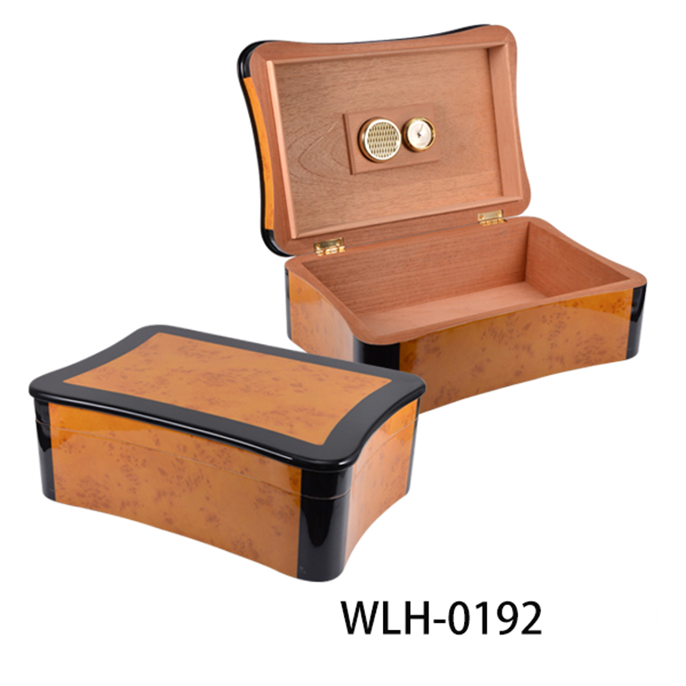 Cigar humidor spain wood WLH-0192 Details 8